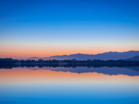 香港火灾中的奇迹：被困31楼的陈伯念“南无观世音菩萨”20小时奇迹生还！